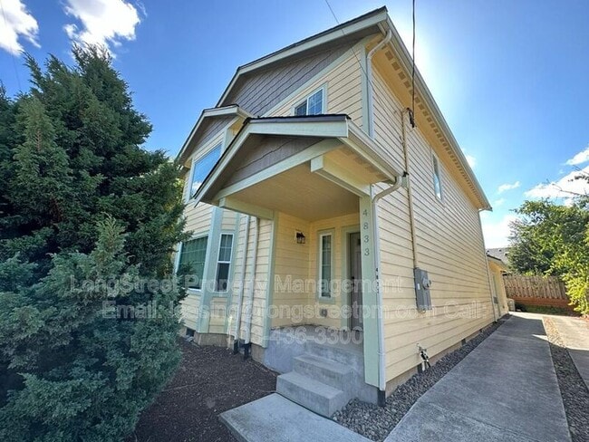 Building Photo - 4833 NE 18th Ave