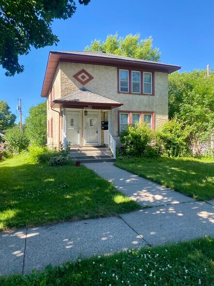Building Photo - 1651 Randolph Ave