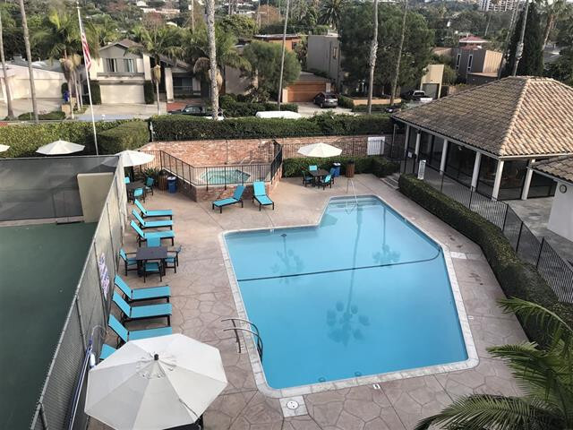 Building Photo - 2 Bed, 2 Bath Fully Furnished La Jolla Sho...