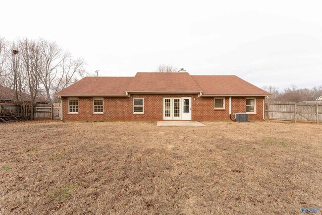Building Photo - 106 Cranberry Way