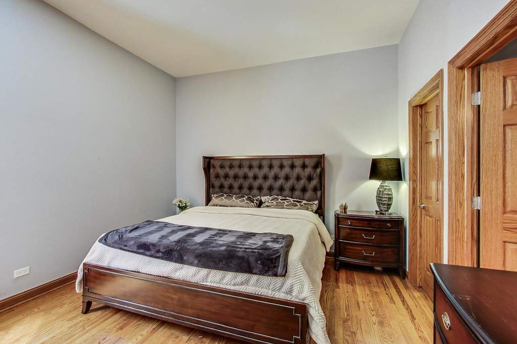 Primary Bed - King - 1801 W Thomas St