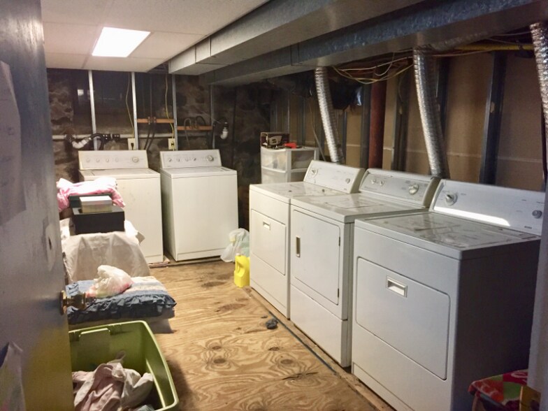 Building Photo - 1551 W Broad St