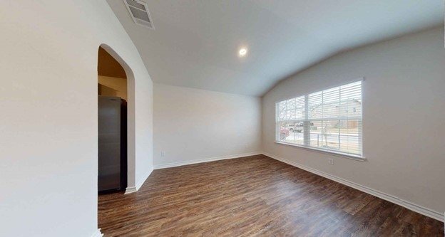 Building Photo - "Charming 3-Bed Sanctuary with Granite Ele...