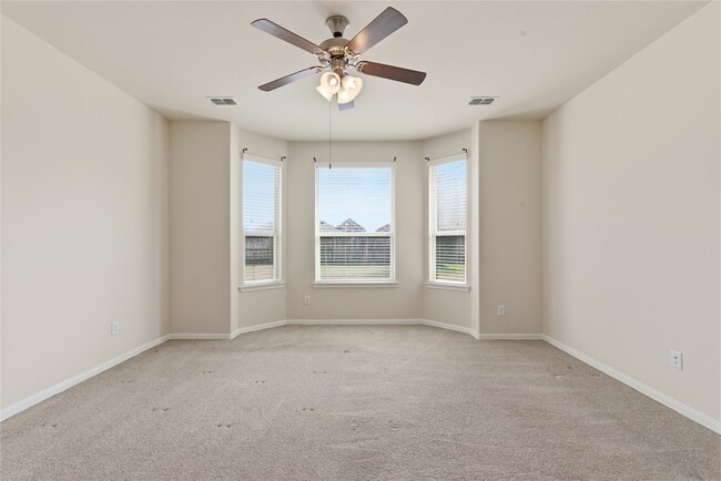 Building Photo - 3418 Delta Dr