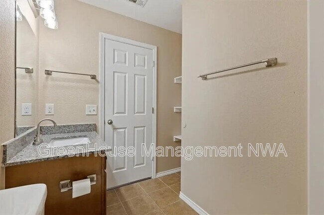 Building Photo - 2705 SW Greensprings Rd