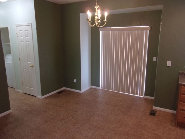 Building Photo - 8361 Newbury Way