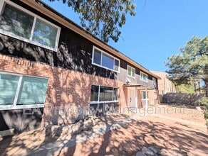 Building Photo - 3712 Bryn Mawr Dr NE