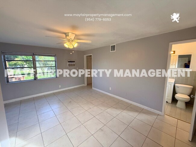 Building Photo - 1204 Chateau Park Dr