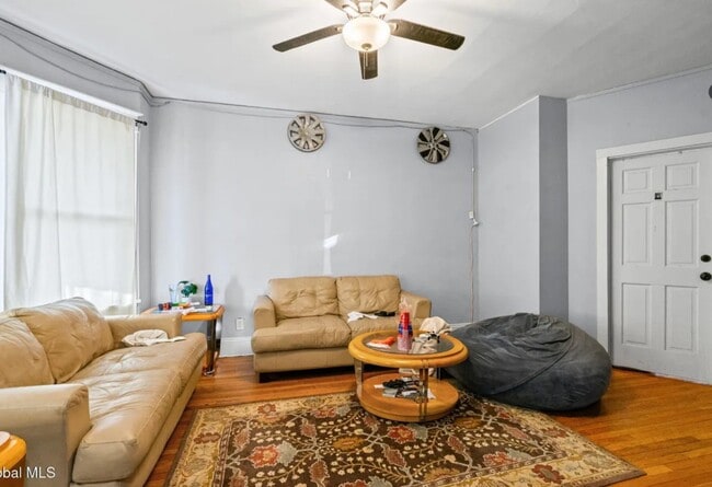 Building Photo - 569 Washington Ave