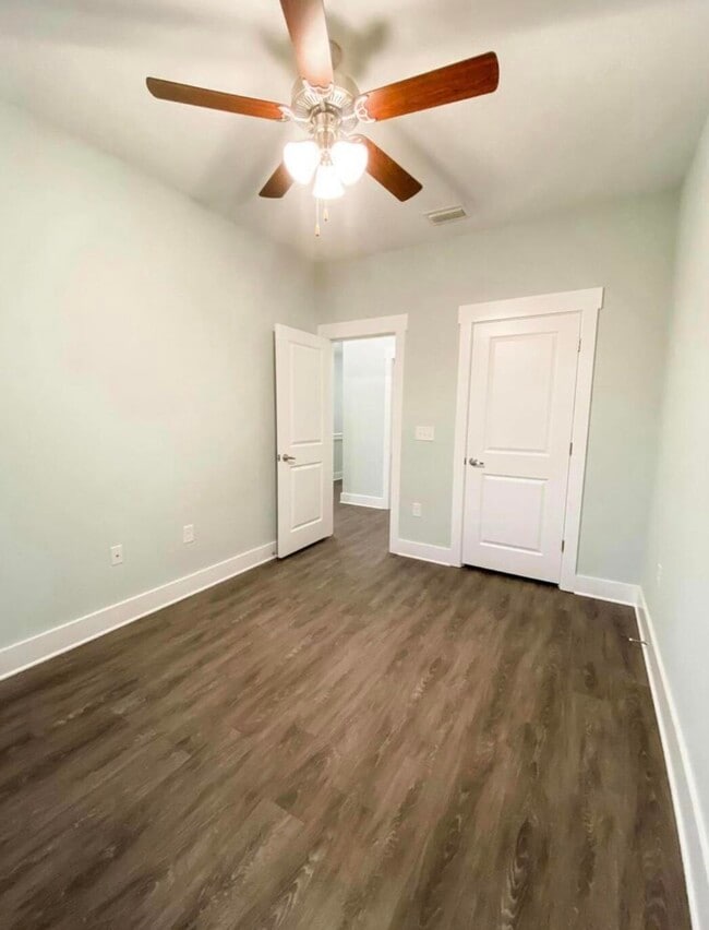 Building Photo - 312 N Sand Palm Rd