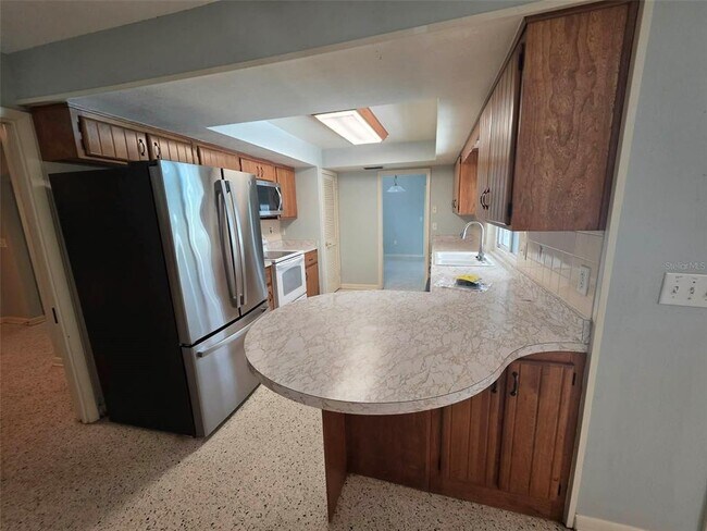 Building Photo - 25601 Laylaine Dr