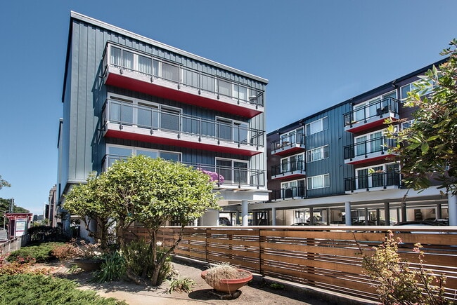 Building Photo - Park West