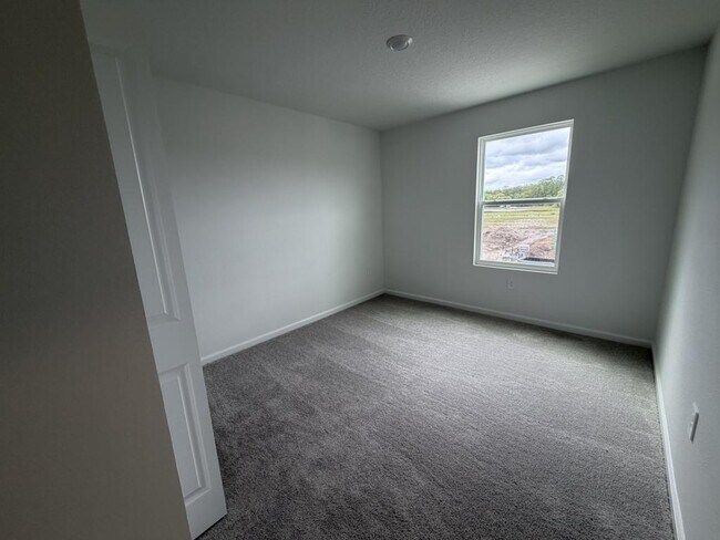 Building Photo - 2510 Hallow Gdn Rd