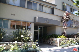 Building Photo - 629 Idaho Ave