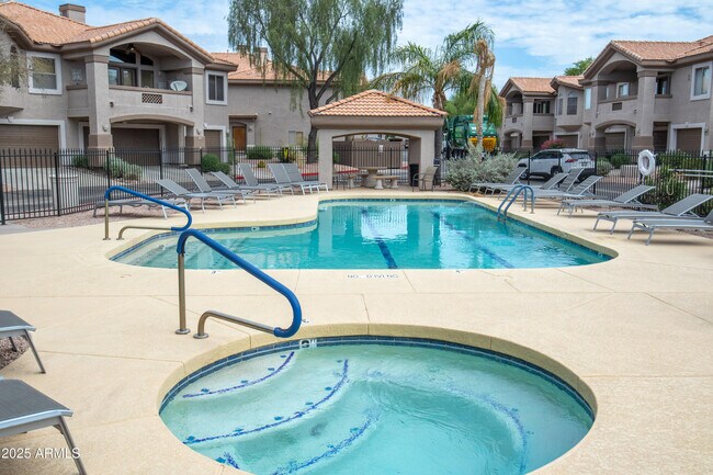 Building Photo - 14000 N 94th St