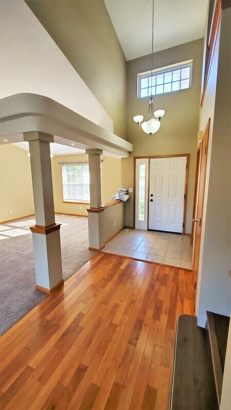 Building Photo - 4260 Windemere Way