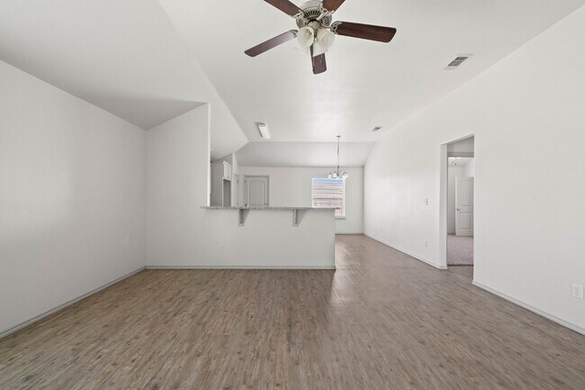 Building Photo - Beautiful 4/2/2 in Frenship ISD