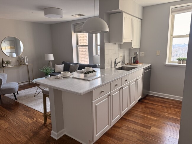 Building Photo - 1308 Clifton St NW