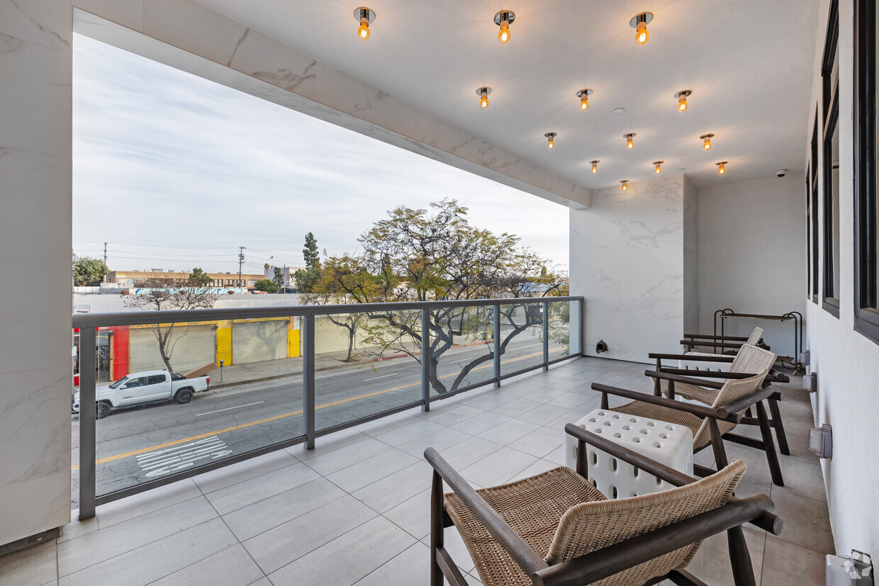 The Eden - 1340 S Hill St Los Angeles CA 90015 | Apartment