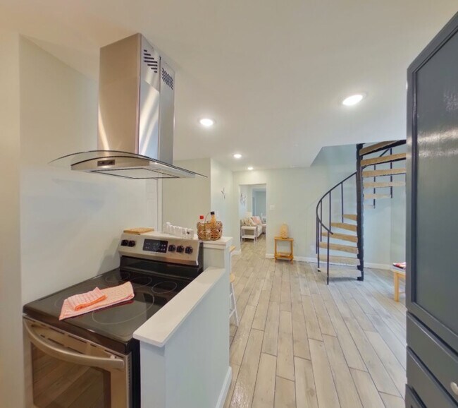 Building Photo - Ocean View