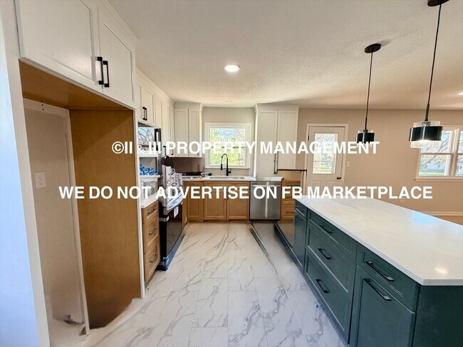 Building Photo - 9209 Hayes Dr