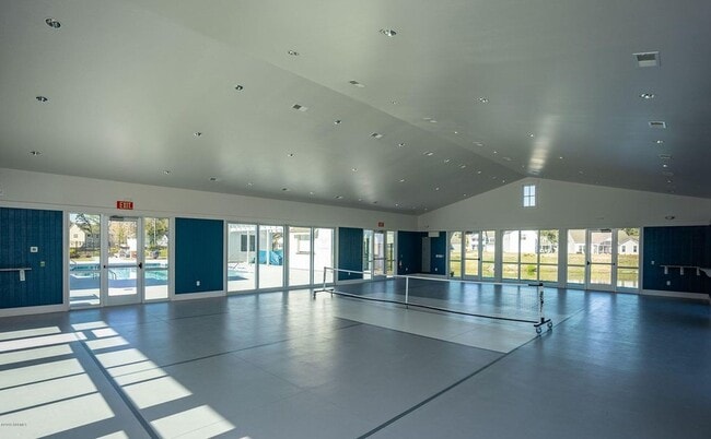 Building Photo - 3740 Sage Dr