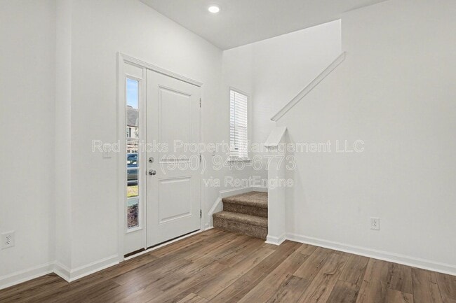 Building Photo - 2124 Cobble Ct