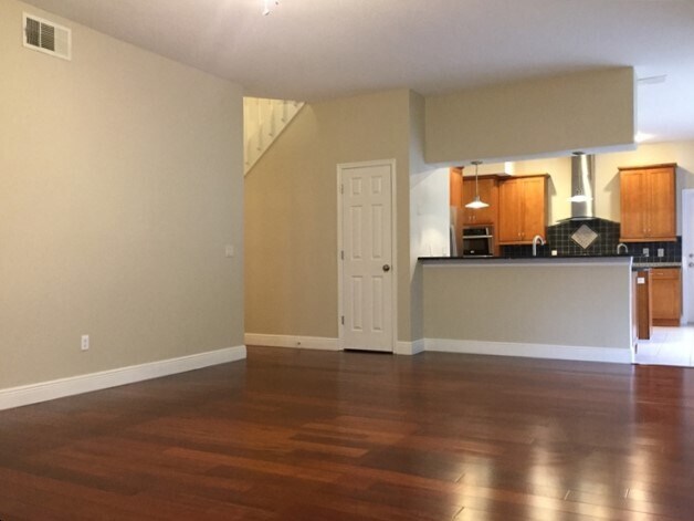 Building Photo - 7728 Glynde Hill Dr