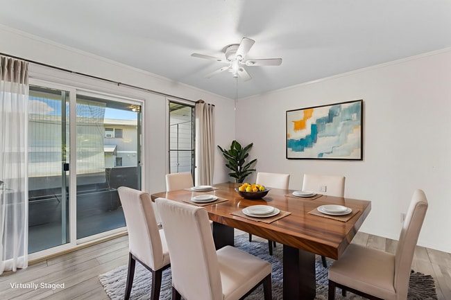 Building Photo - Waiau Gardens Kai Townhouse with 3 bedrooms / 1.5 bathrooms / 2 assigned parking stalls
