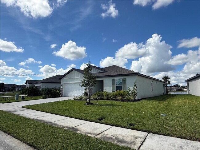 Building Photo - 9975 Last Lgt Gln