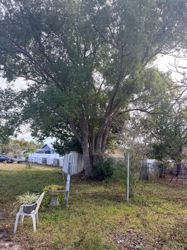 Building Photo - Cute 3 Bedroom, 1.5 Bathroom Home for Rent.