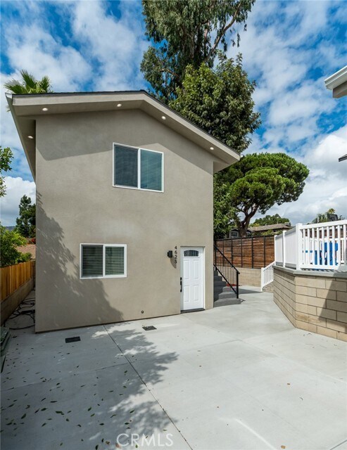 Building Photo - 4627 La Crescenta Ave