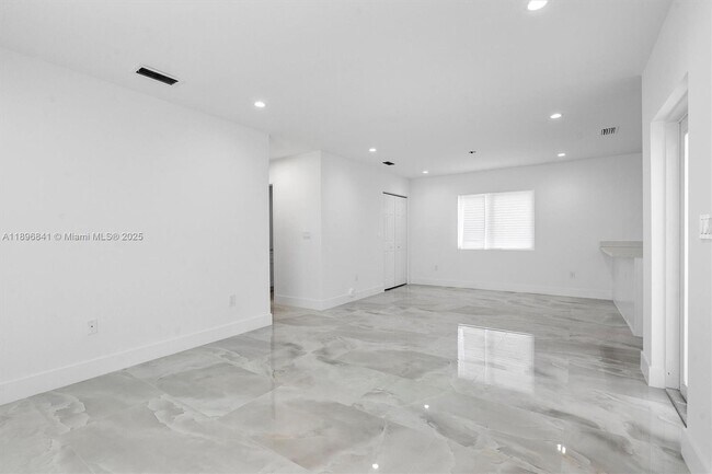 Building Photo - 2924 NW 58th St