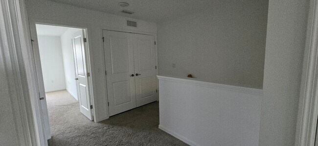 Building Photo - 5742 Archipelago St