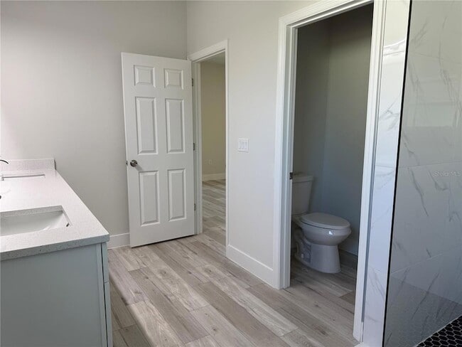 Building Photo - 7897 N Fieldstone Point