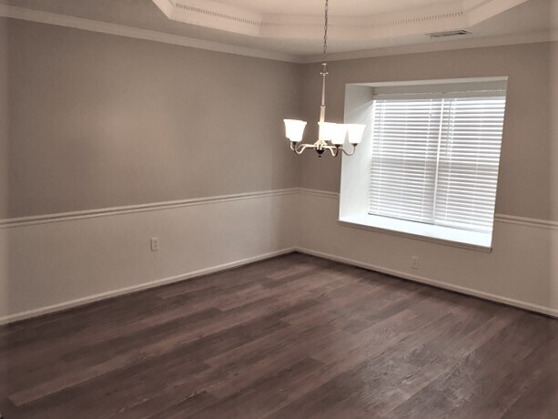 Building Photo - 138 Lions Gate Rd