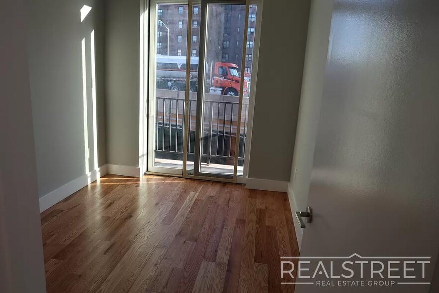 Building Photo - New 2 BEd in Fort Greene with Roof Deck & ...