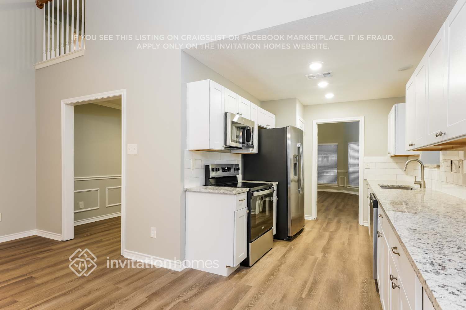 Building Photo - 1633 Summers Dr