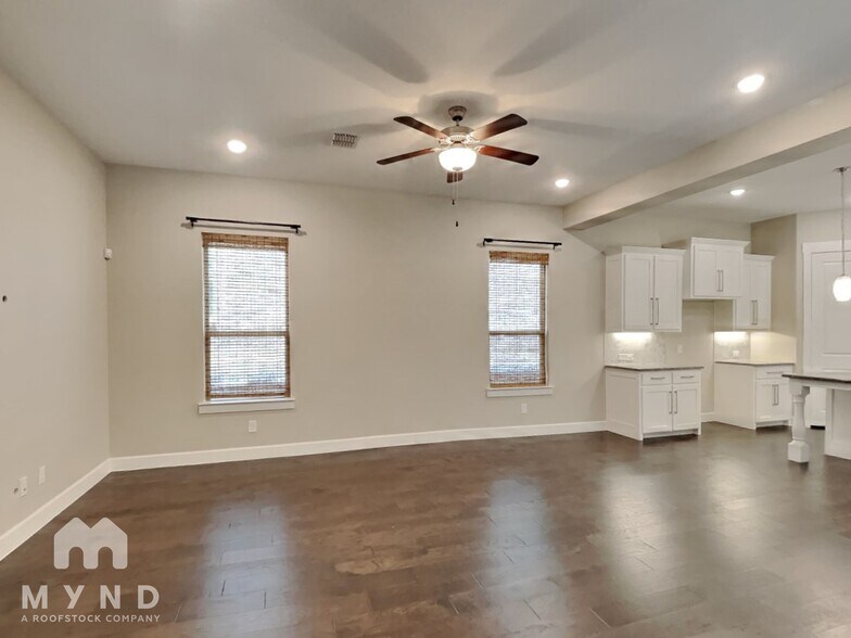 Building Photo - 1278 Ocean Breeze Dr