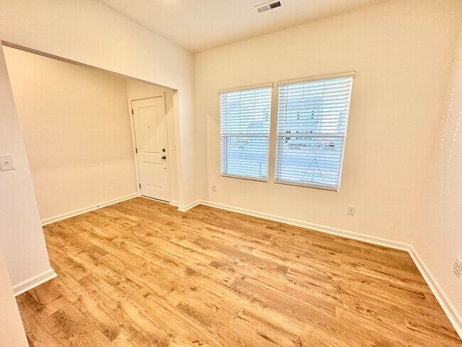 Building Photo - Three bedroom 2 1/2 bath single-family home in the new Kensington community