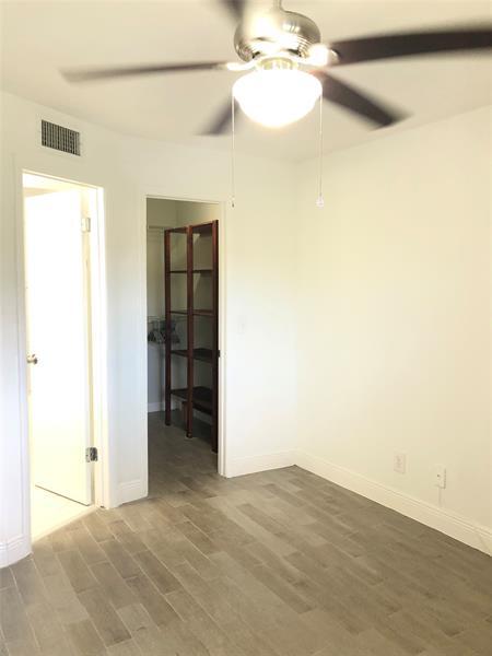 Building Photo - 3959 NW 87th Ave