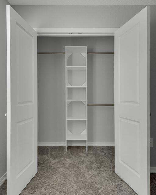 Building Photo - "Charming 2-Bedroom Townhouse with 2.5 Bat...