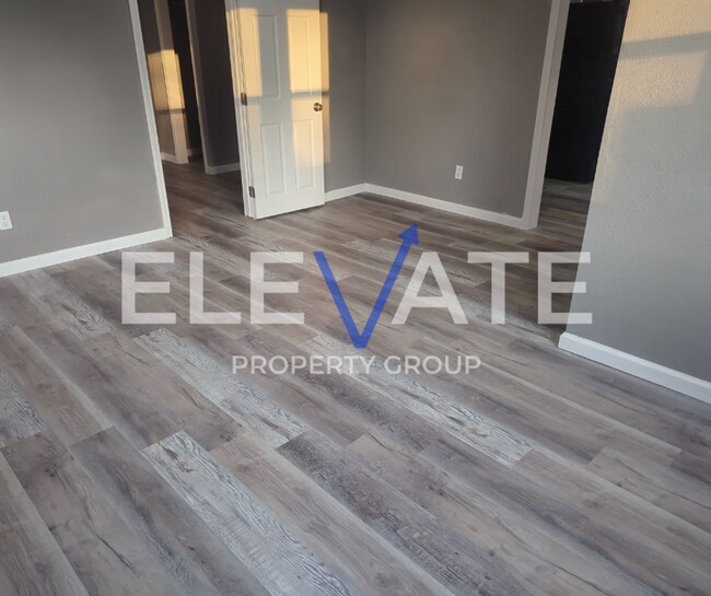 Building Photo - Lamar, MO - 2 Bedroom Rental Coming Soon!