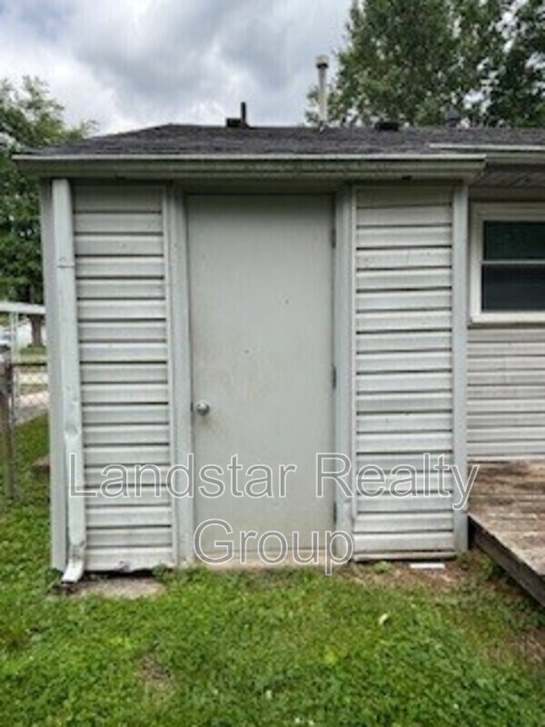 Building Photo - 4714 Seville Dr