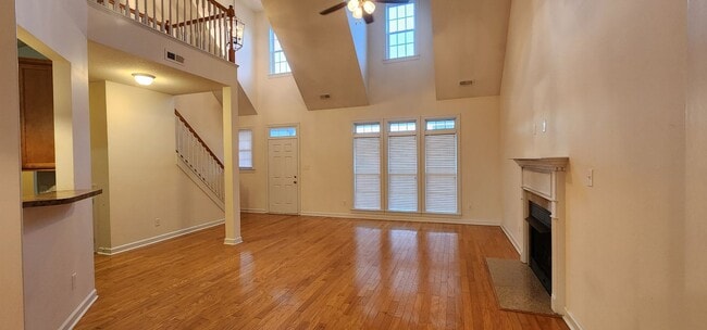 Building Photo - 302 Savannah Dr