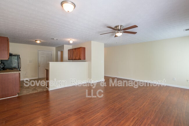 Building Photo - 3716 Harvest Dr