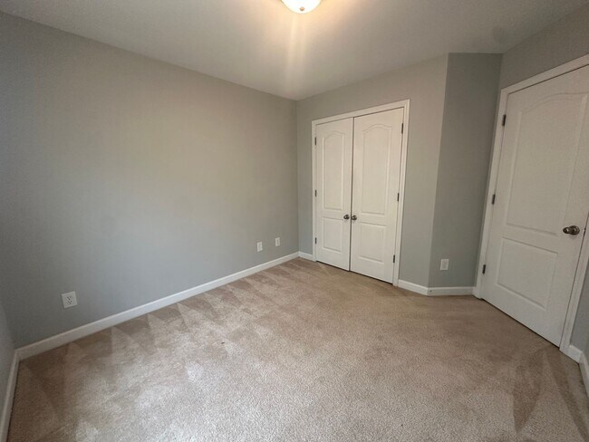Building Photo - 4252 Redspire Ln