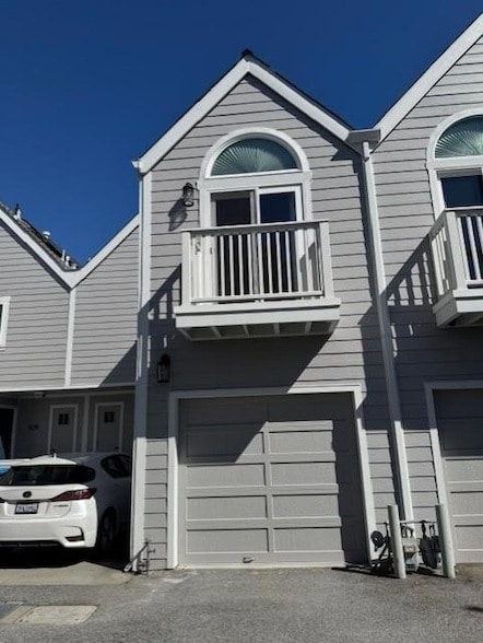 Primary Photo - 511 N San Mateo Dr