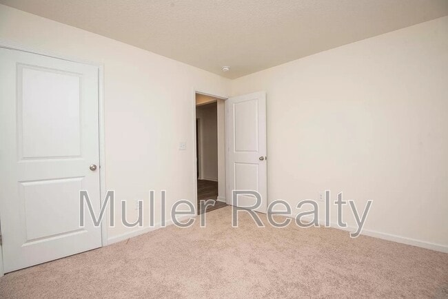 Building Photo - 7452 Game Bird St