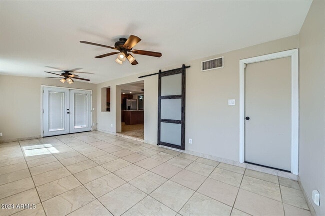 Building Photo - 3615 S Margo Dr